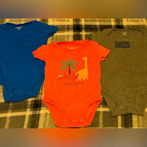 3 onesies from Carter’s for boys 6 months old Baby